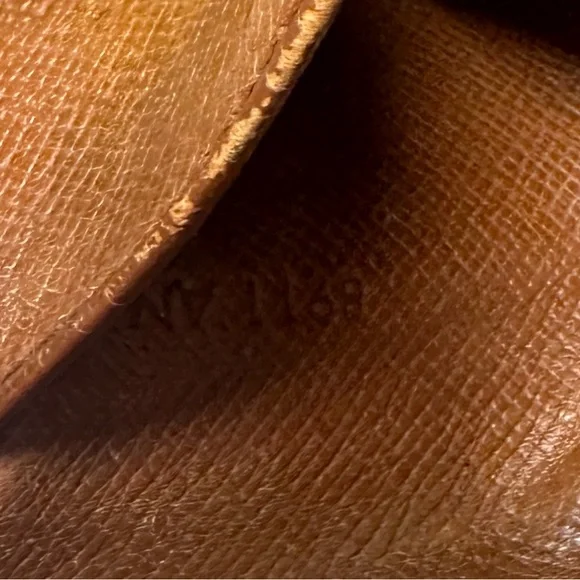 Louis Vuitton Men’s Marco Wallet Monogram Canvas - Picture 12 of 12